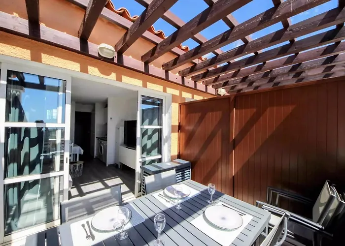 Cap One, Au Coeur De Cap Esterel Vue & Piscines - Acces Piscines Et Parking Couvert Inclus Saint-Raphael (Var)