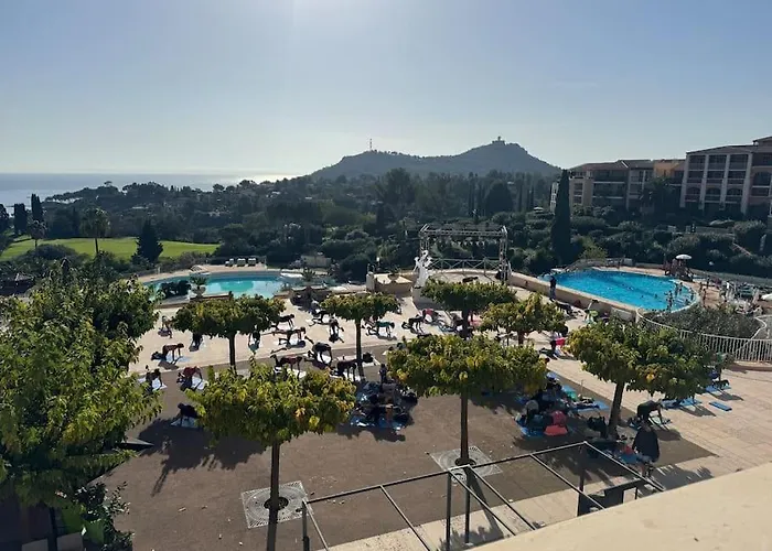 Apartment Cap One, Au Coeur De Cap Esterel Vue & Piscines - Acces Piscines Et Parking Couvert Inclus