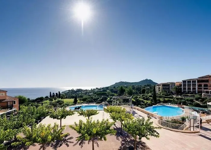 Apartment Cap One, Au Coeur De Cap Esterel Vue & Piscines - Acces Piscines Et Parking Couvert Inclus *