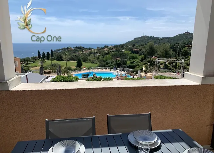 Cap One, Au Cœur De Cap Esterel Vue Mer&piscines - Accès Piscines Et Parking Couvert Inclus