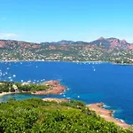 Cap One, Au Coeur De Cap Esterel Vue & Piscines - Acces Piscines Et Parking Couvert Inclus * Saint-Raphaël