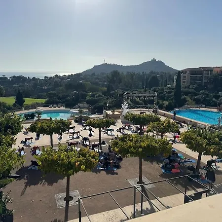 Apartament Cap One, Au Coeur De Cap Esterel Vue & Piscines - Acces Piscines Et Parking Couvert Inclus