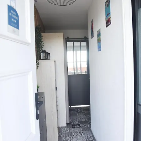 Cap One, Au Coeur De Cap Esterel Vue & Piscines - Acces Piscines Et Parking Couvert Inclus Saint-Raphaël