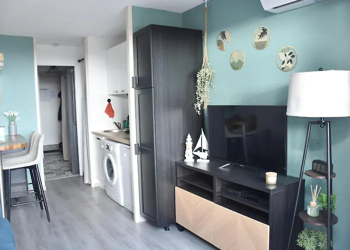 Cap One, Au Coeur De Cap Esterel Vue & Piscines - Acces Piscines Et Parking Couvert Inclus